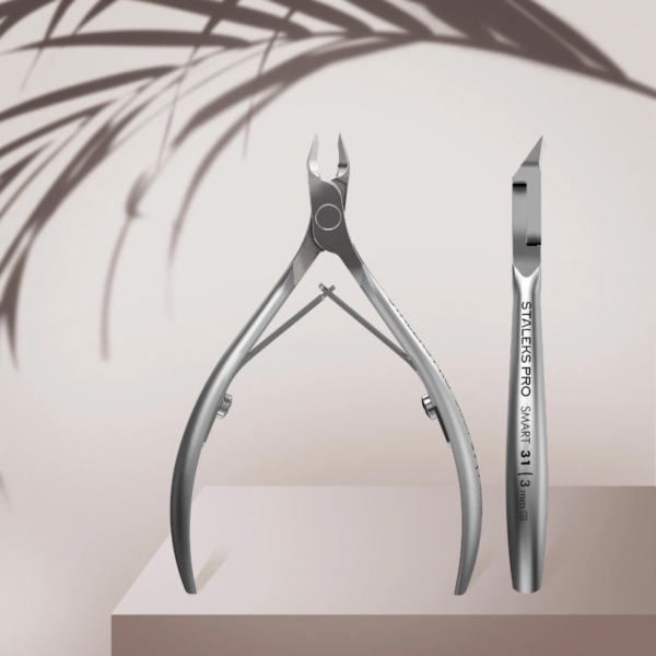 STALEKS PRO SMART 31 3mm σε ανοιχτή και πλαϊνή όψη πάνω σε μπεζ βάθρο.