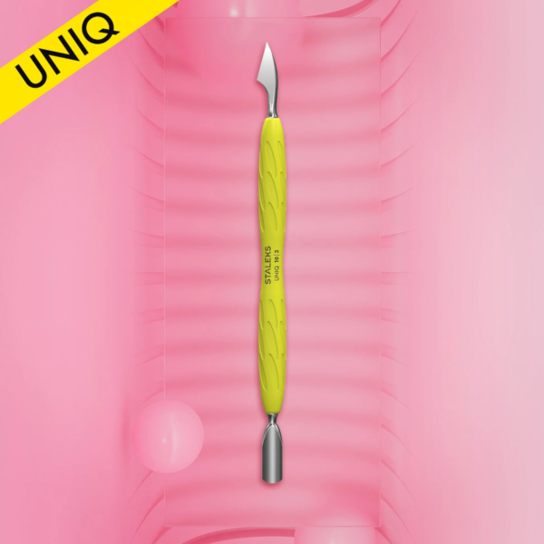 Κίτρινο σπρωχτηράκι STALEKS UNIQ 10 TYPE 3 Gummy σε ροζ φόντο.